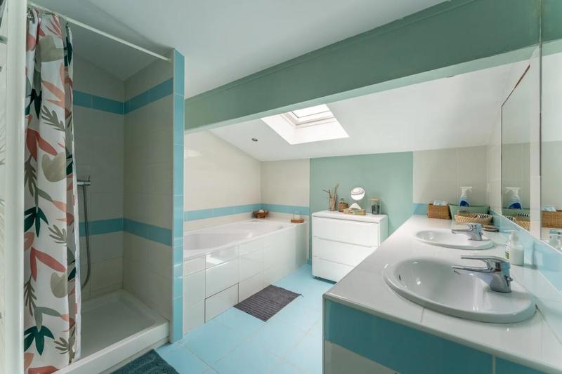 Villa - 218 m² - 7 pièces