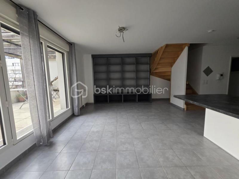 Duplex - 74 m² - 4 pièces
