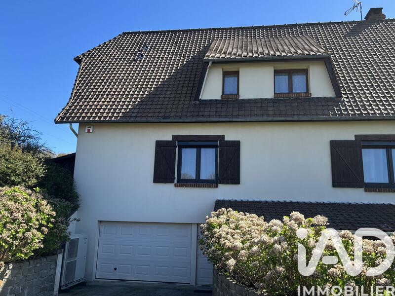 Maison - 200 m² - 6 pièces