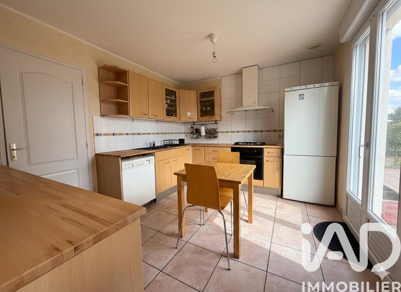 Maison - 257 m² - 9 pièces