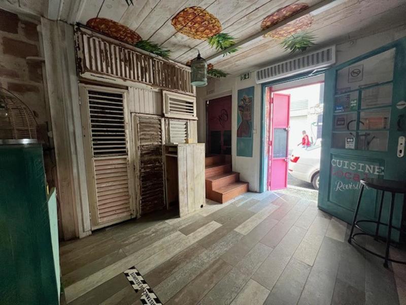 Divers - 65 m² - 3 pièces