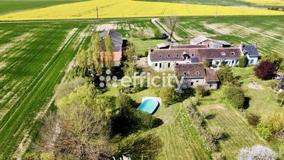 Maison - 197 m² - 10 pièces