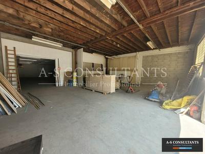 Local d'activité / Entrepôt - 760 m²