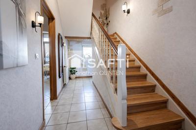 Maison - 110 m² - 4 pièces