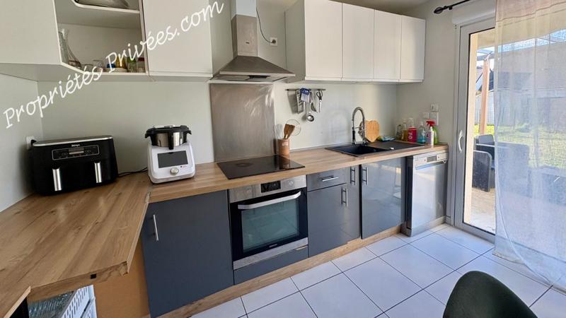 Maison - 99 m² - 7 pièces