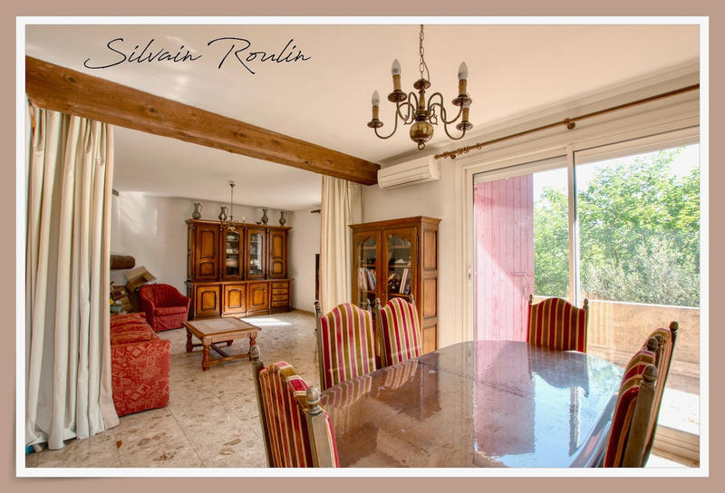 Maison - 210 m² - 8 pièces