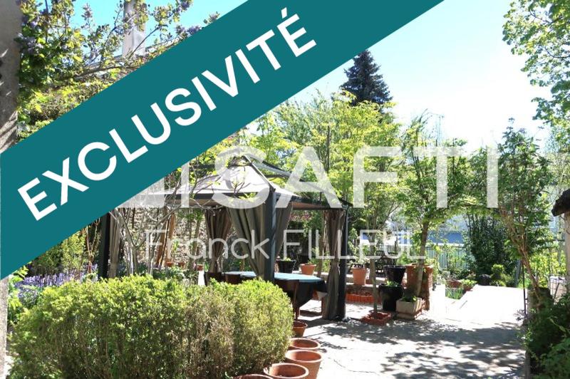 Maison - 376 m² - 10 pièces