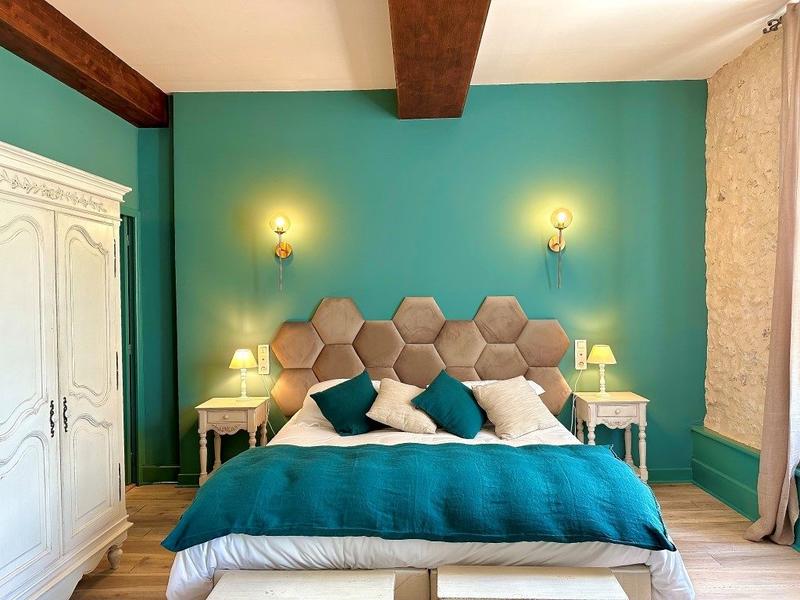 Château - 1 840 m² - 33 pièces