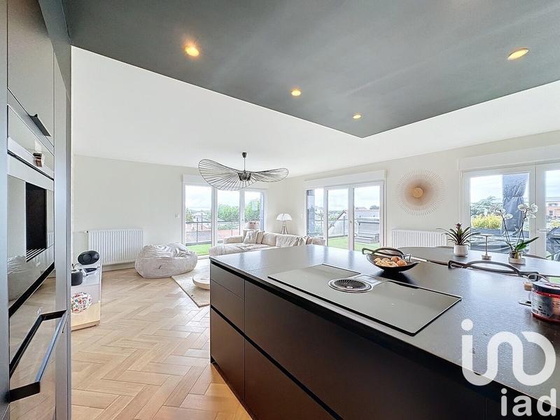 Appartement - 120 m² - 5 pièces