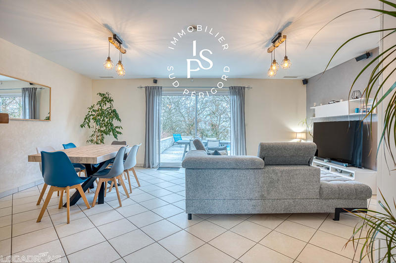 Maison - 103 m² - 6 pièces