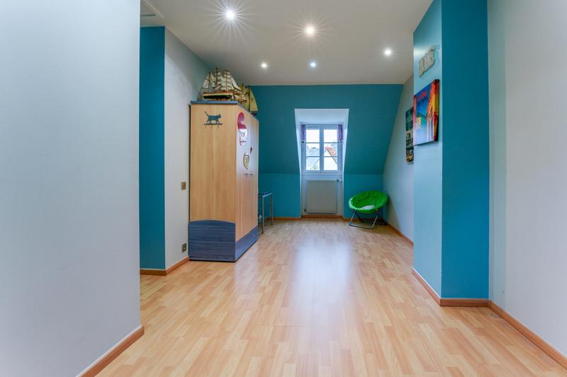 Maison traditionnelle - 144 m² - 6 pièces