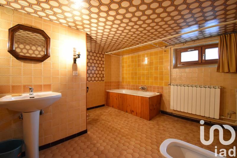 Maison - 93 m² - 4 pièces