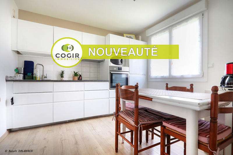 Appartement - 97 m² - 5 pièces