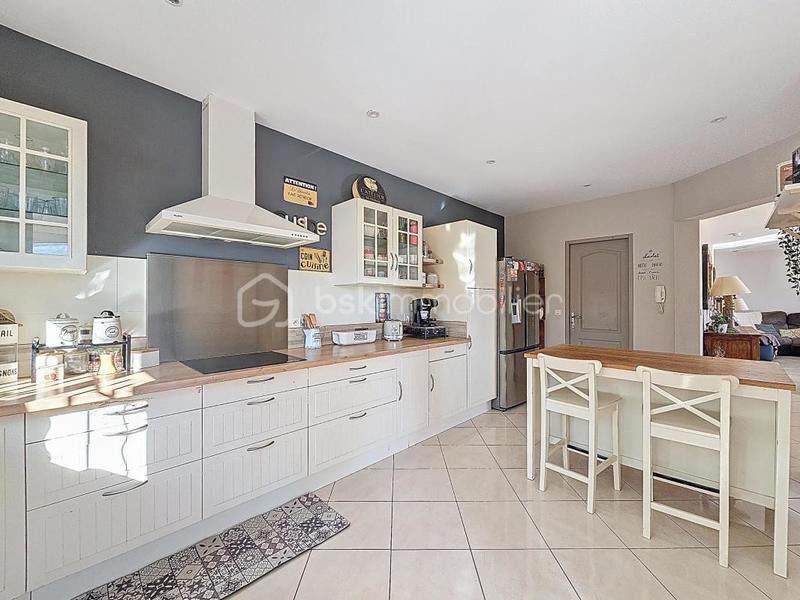 Maison traditionnelle - 154 m² - 6 pièces