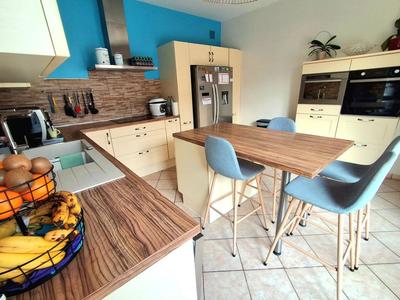 Maison - 185 m² - 7 pièces