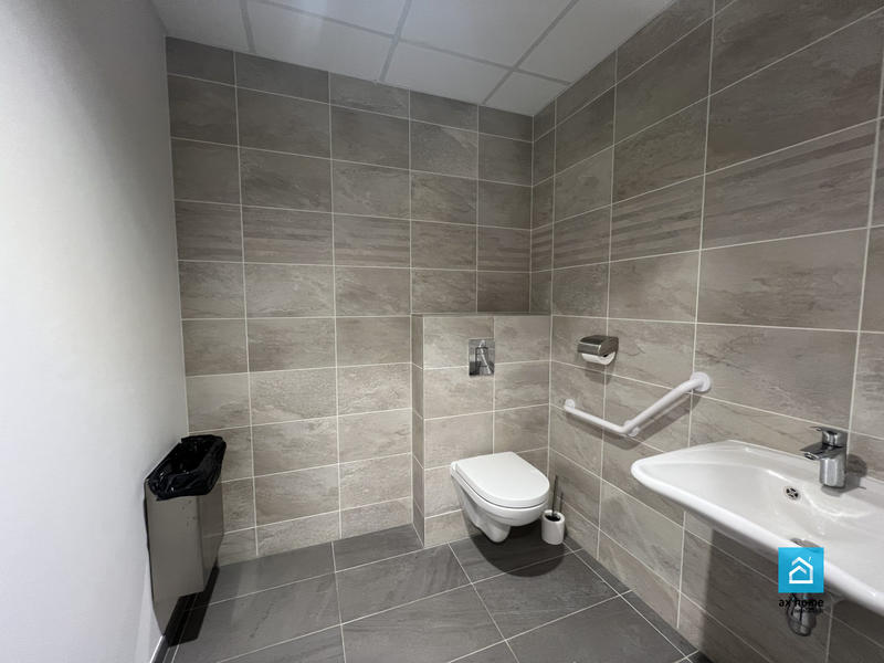 Local commercial - 130 m²