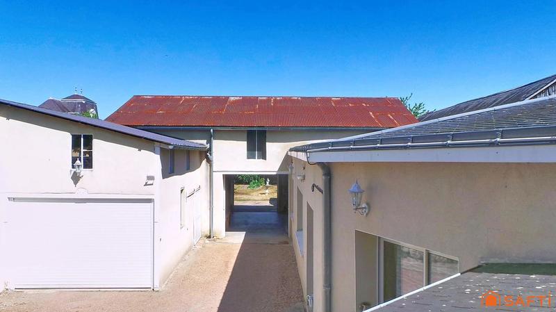 Maison de ville - 202 m² - 7 pièces