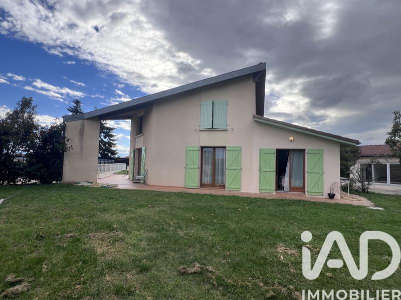 Maison - 166 m² - 6 pièces