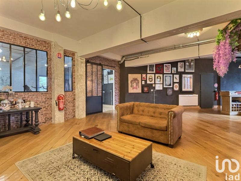 Local commercial - 217 m²