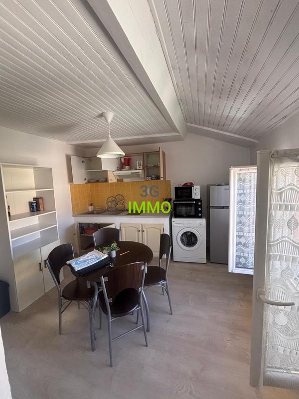 Immeuble - 219 m² - 9 pièces