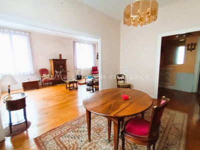 Appartement - 105 m² - 4 pièces