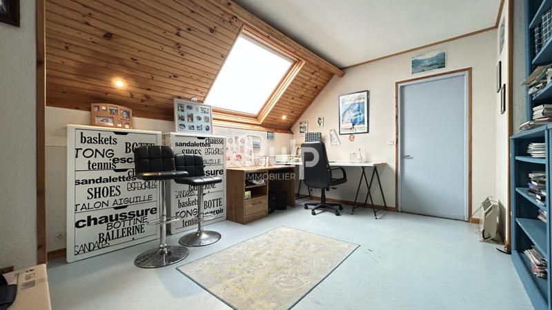 Pavillon - 120 m² - 8 pièces