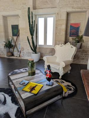 Maison - 330 m² - 6 pièces