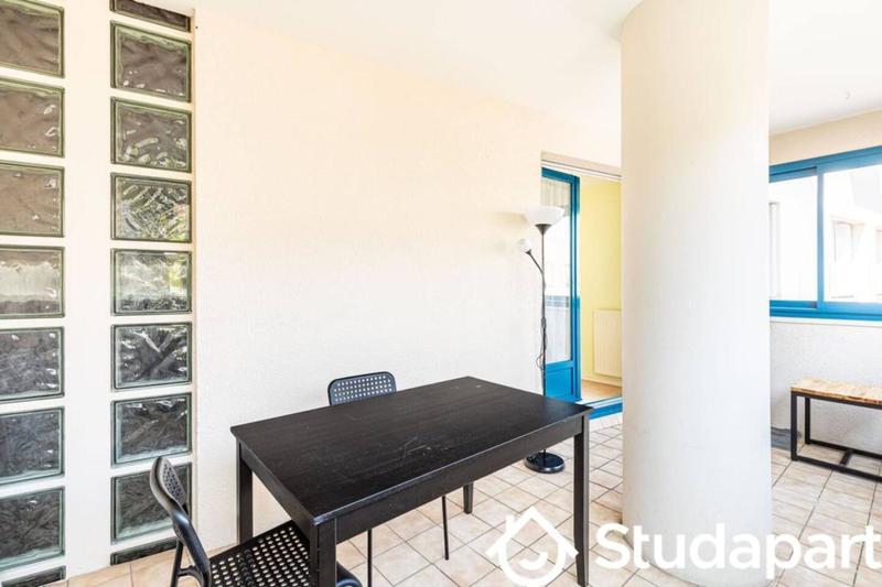 Chambre - 10 m² - 1 pièce