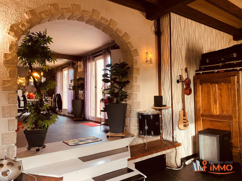 Villa - 172 m² - 8 pièces