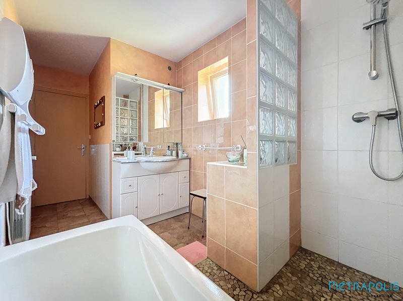 Maison ancienne - 142 m² - 6 pièces