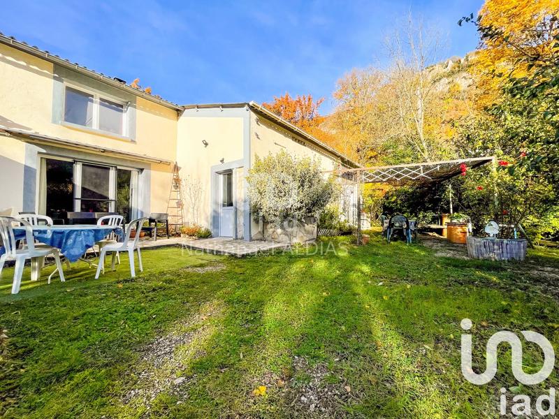 Maison - 731 m² - 15 pièces