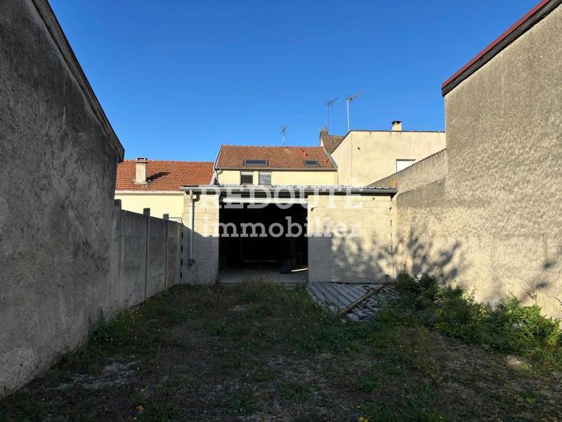 Entrepôt - 95 m² - 1 pièce