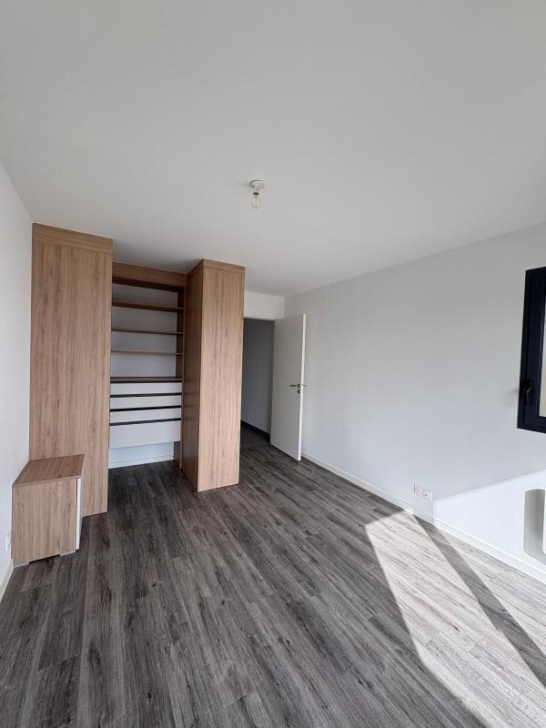 Appartement - 111 m² - 4 pièces