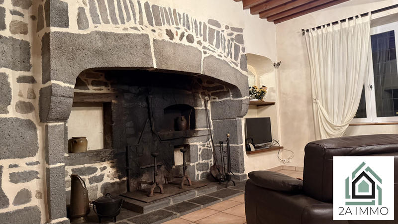 Maison - 209 m² - 6 pièces