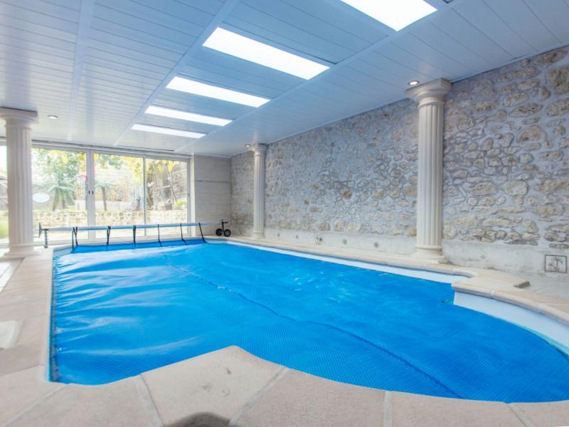 Villa - 373 m² - 10 pièces