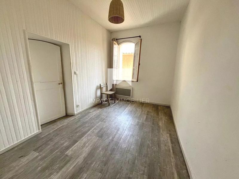 Maison - 228 m² - 12 pièces