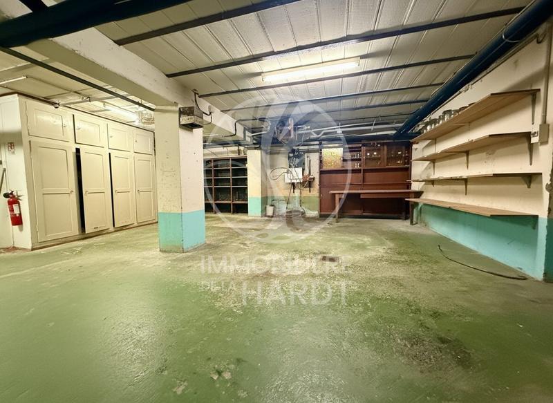 Local commercial - 69 m² - 1 pièce