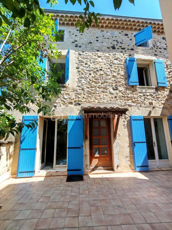 Maison en pierre - 179 m² - 9 pièces