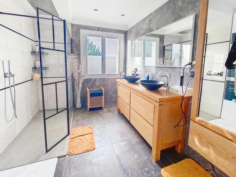 Maison - 84 m² - 3 pièces