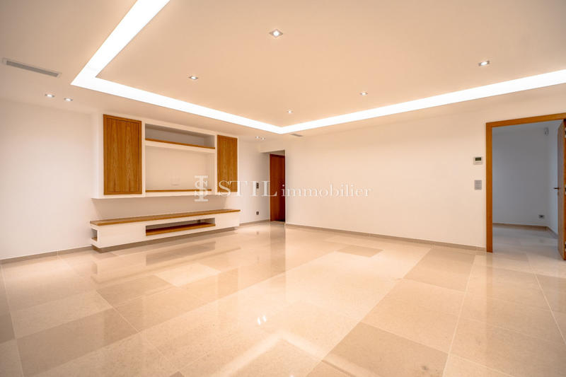 Villa - 180 m² - 5 pièces