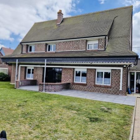 Maison - 182 m² - 8 pièces