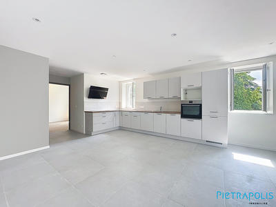 Duplex - 86 m² - 4 pièces