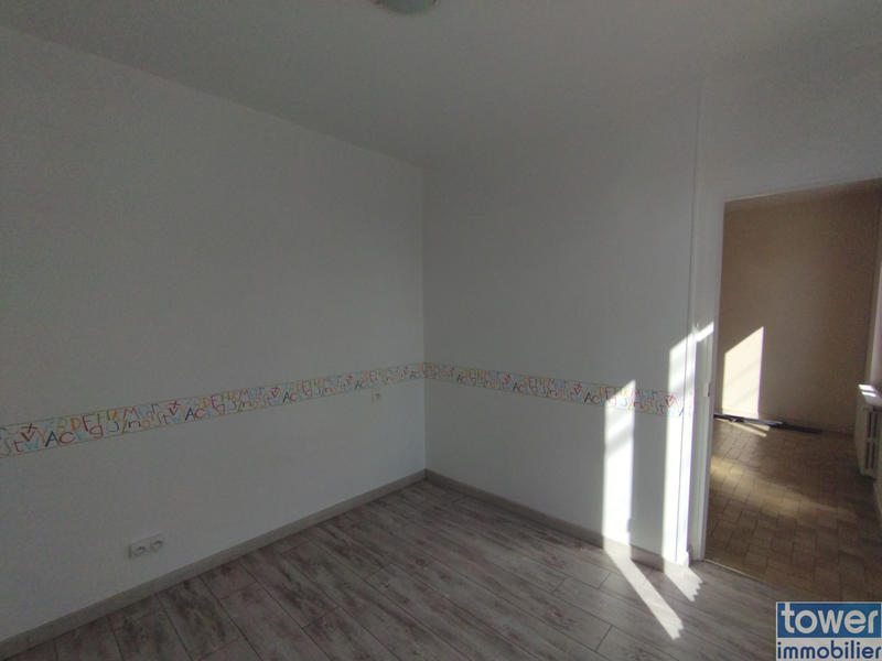 Maison - 82 m² - 5 pièces