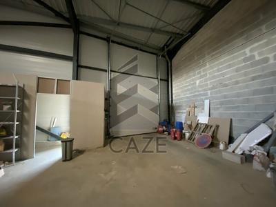 Local d'activités - 221 m²