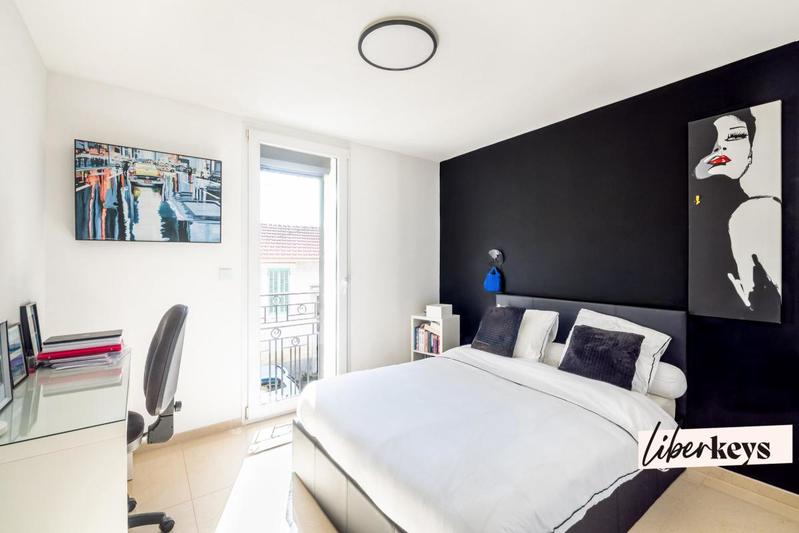 Maison d'architecte - 220 m² - 7 pièces