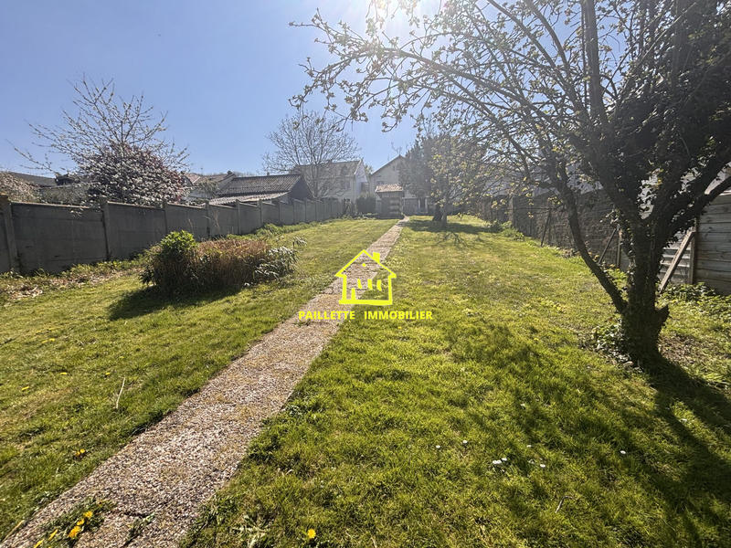 Maison - 99 m² - 4 pièces