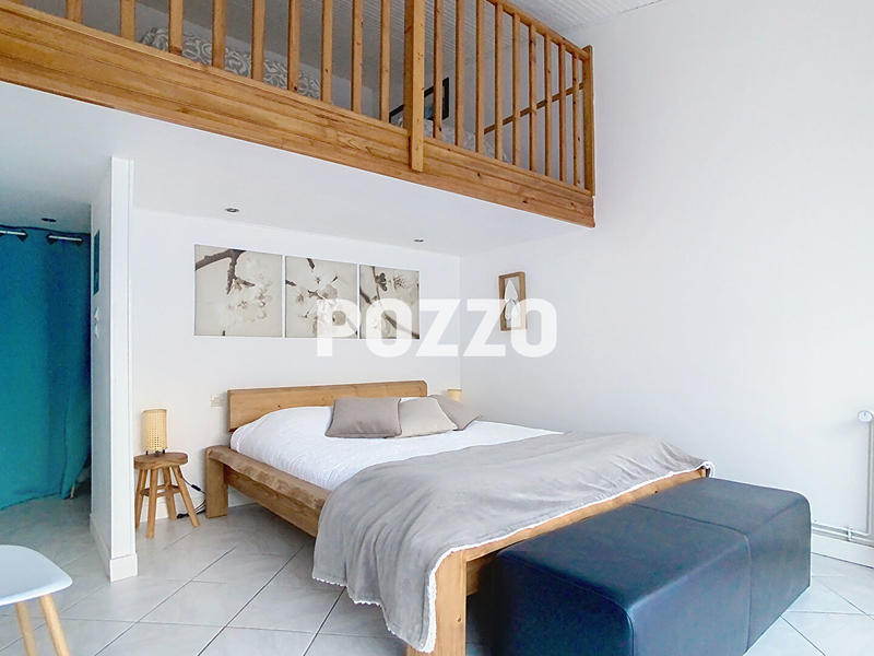 Maison - 375 m² - 19 pièces