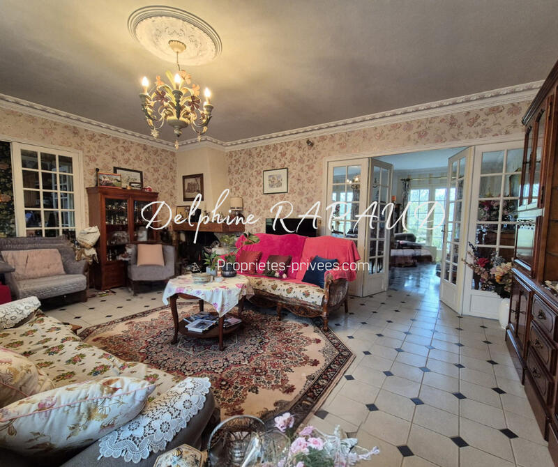 Maison - 162 m² - 6 pièces