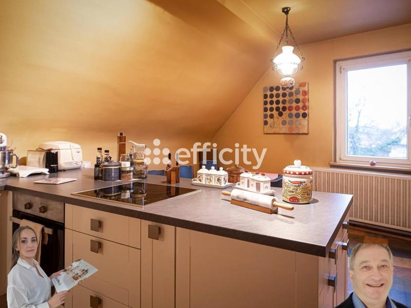 Maison - 337 m² - 12 pièces