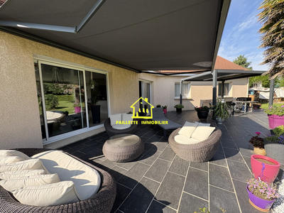 Maison - 160 m² - 6 pièces